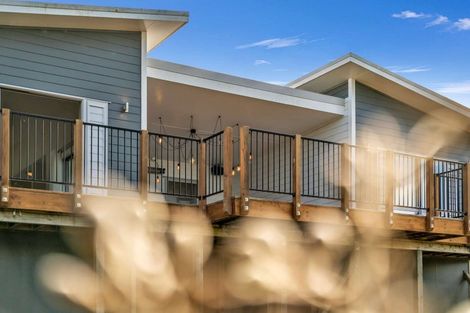 Photo of property in 18 Mariner Cove Road, Tinopai, Matakohe, 0593