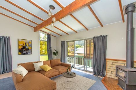 Photo of property in 4 Onyx Place, Pukehangi, Rotorua, 3015