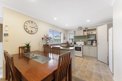 Photo of property in 3 Foxtail Fern, Kelvin Grove, Palmerston North, 4414