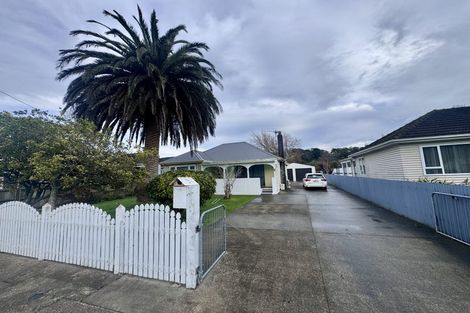 Photo of property in 33 Wellington Road, Wainuiomata, Lower Hutt, 5014