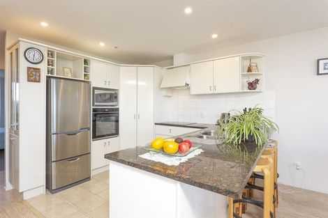Photo of property in Mon Desir Apartments, 5/175g Hurstmere Road, Takapuna, Auckland, 0622