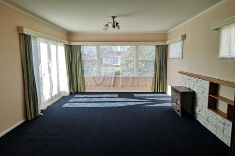 Photo of property in 24 Liston Crescent, Hillcrest, Hamilton, 3216