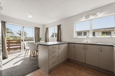 Photo of property in 40 Cumberland Crescent, Welcome Bay, Tauranga, 3112