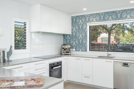 Photo of property in 6b Highgate Avenue, Merivale, Christchurch, 8014