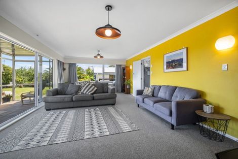 Photo of property in 54 Tremaine Avenue, Two Mile Bay, Taupo, 3330