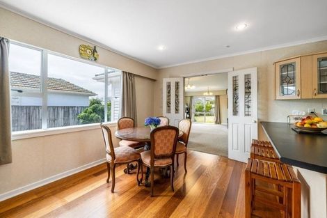 Photo of property in 230 Avonhead Road, Avonhead, Christchurch, 8042