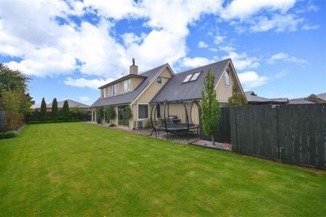 Photo of property in 12 Kura Place, Mosgiel, 9024