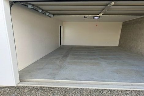 Photo of property in 9 Kapuarangi Lane, Papakura, 2110