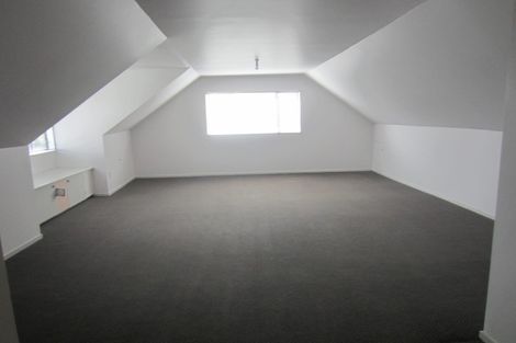 Photo of property in 99 Woodman Drive, Tawa, Wellington, 5028