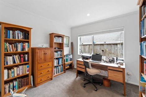 Photo of property in 100 Ferry Road, Arkles Bay, Whangaparaoa, 0932