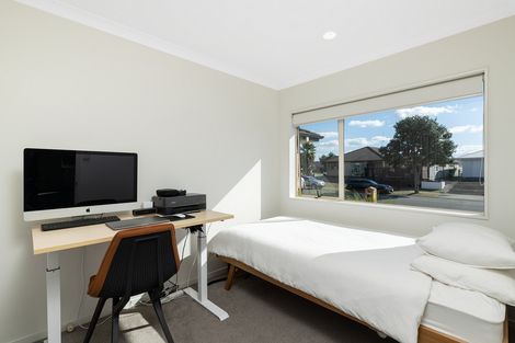 Photo of property in 1 Sarah Place, Papamoa Beach, Papamoa, 3118