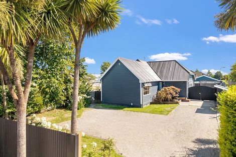 Photo of property in 62 Northcote Road, Northcote, Christchurch, 8052