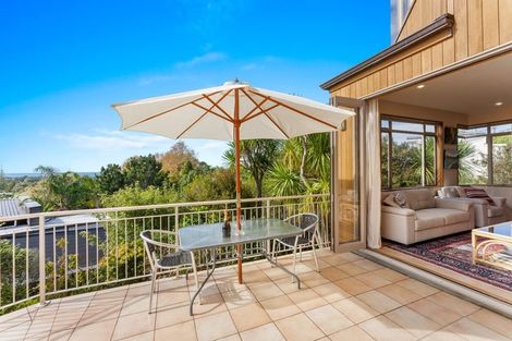 Photo of property in 3/56 Castor Bay Road, Castor Bay, Auckland, 0620