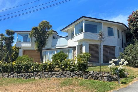 Photo of property in 21 Tuawera Terrace, Clifton, Christchurch, 8081