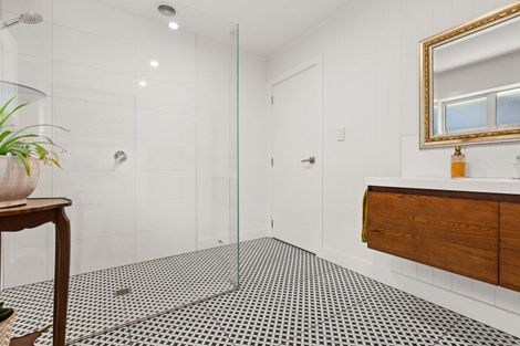 Photo of property in 5 Grooby Place, Havelock North, 4130