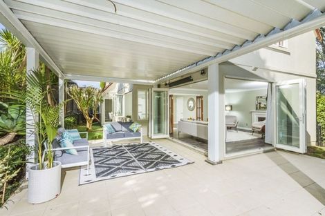 Photo of property in 72b Parr Terrace, Castor Bay, Auckland, 0620