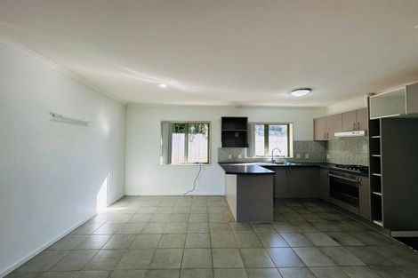 Photo of property in 18 Patts Avenue, Glendene, Auckland, 0602