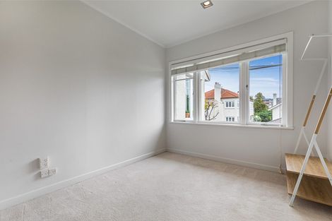 Photo of property in 2/33 Saint Georges Bay Road, Parnell, Auckland, 1052