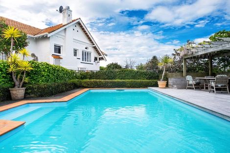 Photo of property in 7 Cobden Lane, Bluff Hill, Napier, 4110