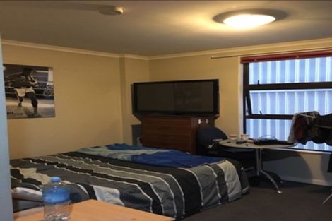 Photo of property in Aitken Street Apartments, 201/5 Aitken Street, Thorndon, Wellington, 6011