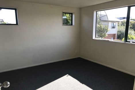 Photo of property in 36 Woodbank Drive, Glen Eden, Auckland, 0602