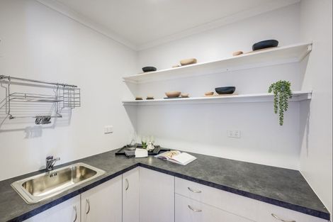 Photo of property in 40 Ferry Road, Clive, 4102