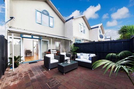 Photo of property in 8/46 West View Road, Westmere, Auckland, 1022