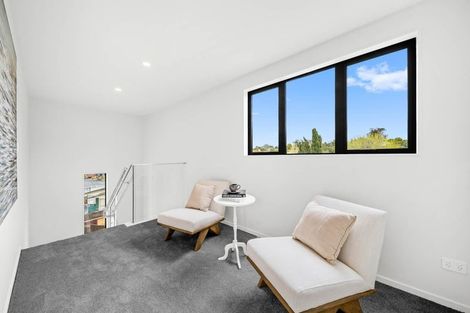 Photo of property in 21a Salamanca Road, Sunnynook, Auckland, 0620