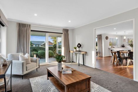 Photo of property in 48 Norfolk Drive, Cambridge, 3434