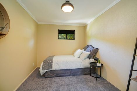 Photo of property in 98 Erskine Road, Otatara, Invercargill, 9879