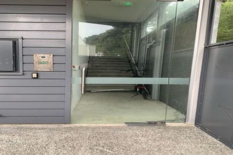 Photo of property in 1/2 Miramar Road North, Miramar, Wellington, 6022