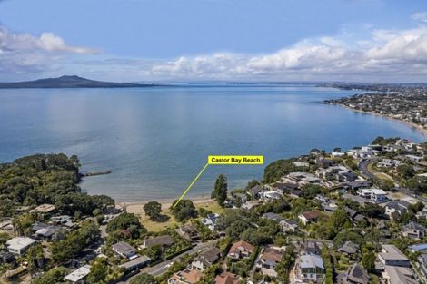 Photo of property in 2/85 Castor Bay Road, Castor Bay, Auckland, 0620