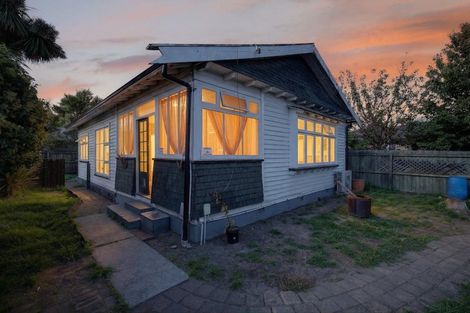 Photo of property in 186 Wainoni Road, Avondale, Christchurch, 8061