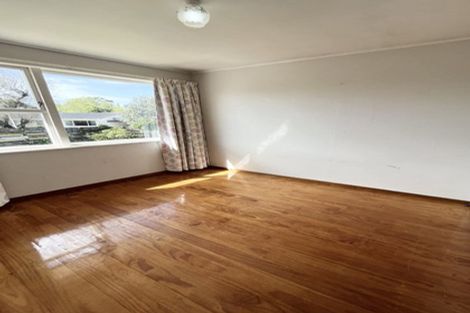 Photo of property in 17 Bayside Avenue, Te Atatu Peninsula, Auckland, 0610