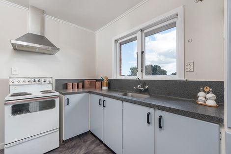 Photo of property in 75 Oakdale Road, Mount Roskill, Auckland, 1041