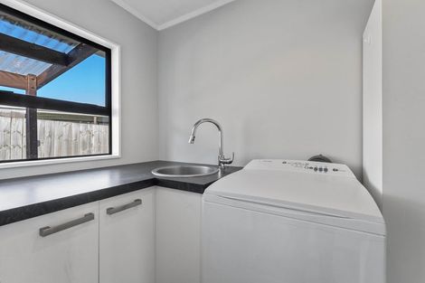 Photo of property in 24 Arthur Crescent, Hilltop, Taupo, 3330