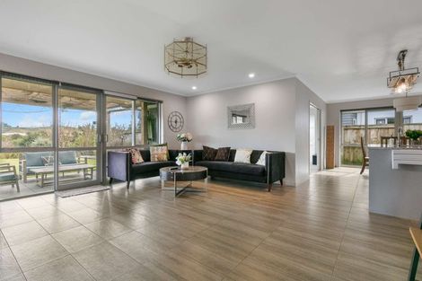 Photo of property in 42 Double Bay Road, Pyes Pa, Tauranga, 3112