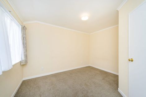Photo of property in 4 Royal Oak Drive, Kelvin Grove, Palmerston North, 4414