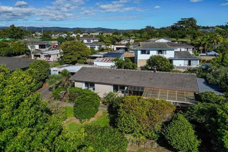Photo of property in 22 Glen Road, Ranui, Auckland, 0612