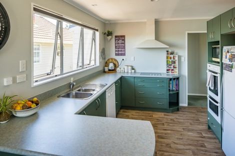 Photo of property in 1 Tregear Place, Camborne, Porirua, 5026