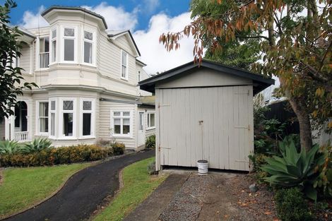 Photo of property in 9 Awanui Street, Birkenhead, Auckland, 0626