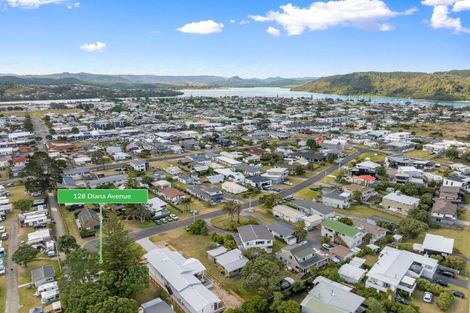 Photo of property in 128 Diana Avenue, Whangamata, 3620