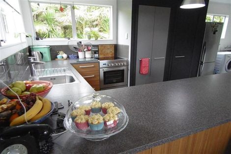 Photo of property in 14 Lombardy Place, Whalers Gate, New Plymouth, 4310