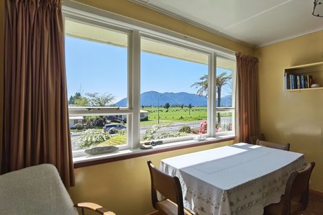 Photo of property in 19 Main Road, Harihari, 7884