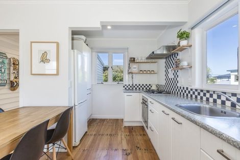 Photo of property in 1/10 Coronation Street, Belmont, Auckland, 0622