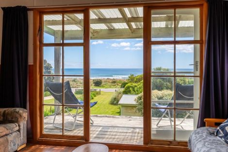 Photo of property in 275 Mataikona Road, Mataikona, Tinui, 5889