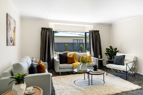 Photo of property in 2/3 Dover Road, Wainuiomata, Lower Hutt, 5014