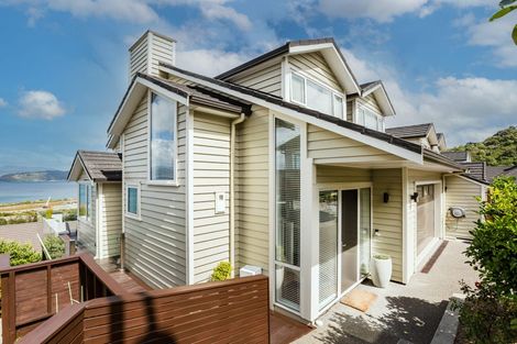 Photo of property in 5 Curnow Way, Kaiwharawhara, Wellington, 6035