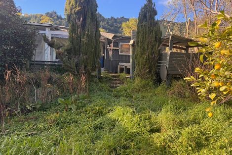 Photo of property in 62 Hampden Street, Picton, 7220