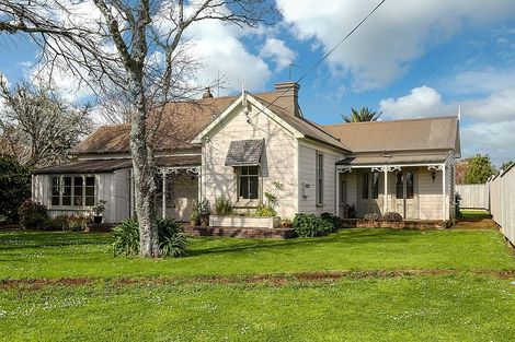 Photo of property in 407 Frankley Road, Ferndale, New Plymouth, 4310